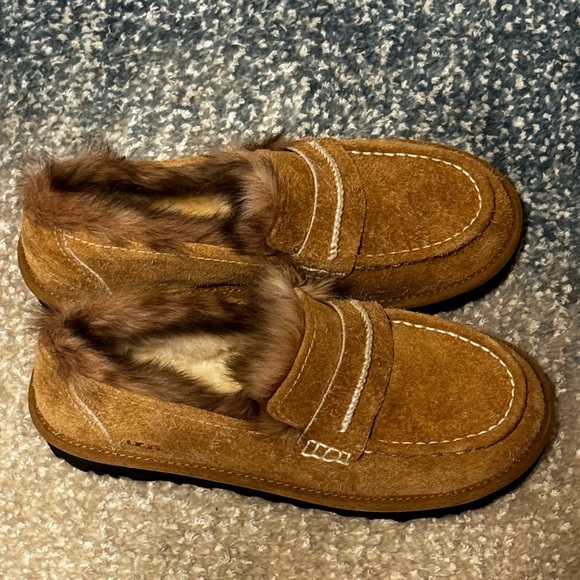 NEW UGG Ellis Wool Loafer in Chestnut - Picture 3 of 5